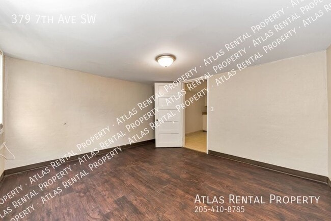 Building Photo - 379 7th Ave SW