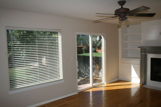 Building Photo - 10748 Appaloosa Ct