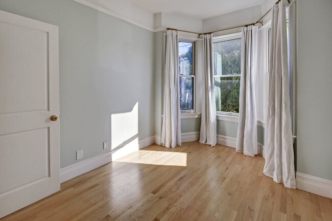 Building Photo - Your home sweet home in San Francisco is in the Noe Valley Neighborhood!