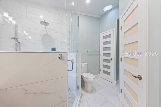 Building Photo - 65 River Tree Cir