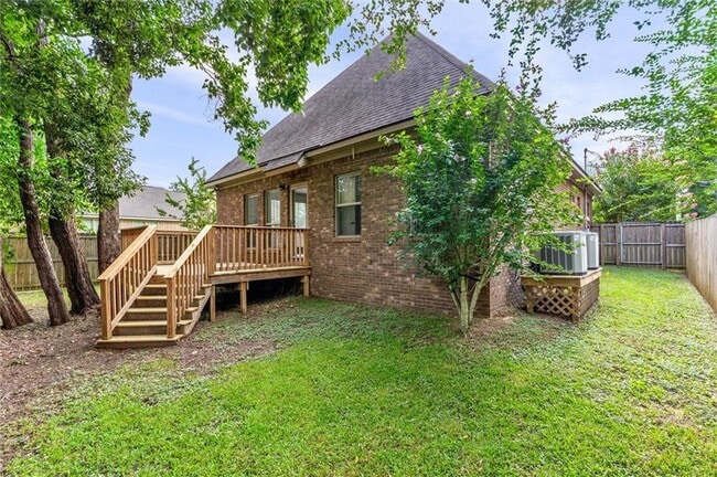Building Photo - 1060 Linlen Ave