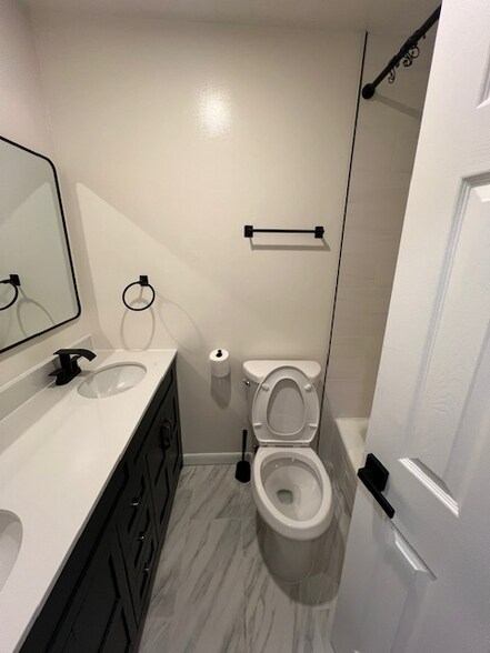 Building Photo - 522 E Indian Spring Dr