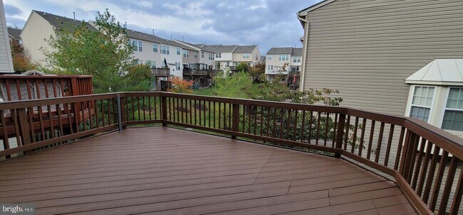 Building Photo - 7128 Fox Harbor Way