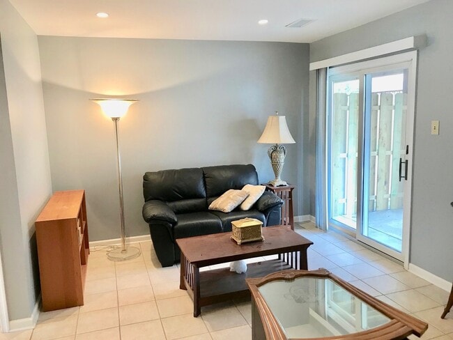 Building Photo - RARELY OFFERED IN PACKER PARK 3BR/2.5BA HOME w/Garage, Patio & Deck!