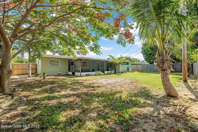 Building Photo - 250 Carib Dr