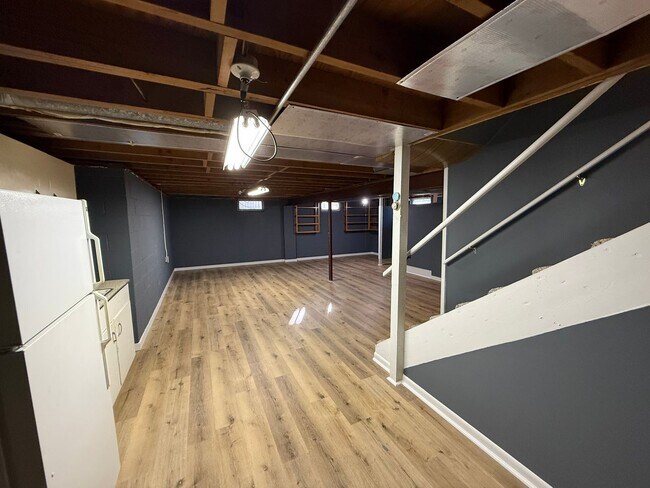 Building Photo - Charming 2-Bed/2-Bath Ranch with Garage — Rent-to-Buy Opportunity in Fremont, NE!