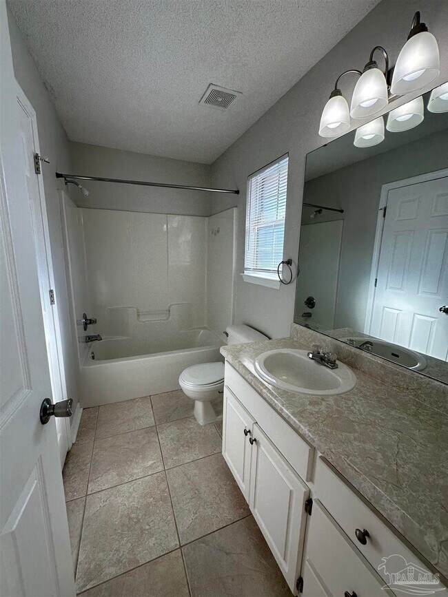 Building Photo - 9137 Daytona Dr