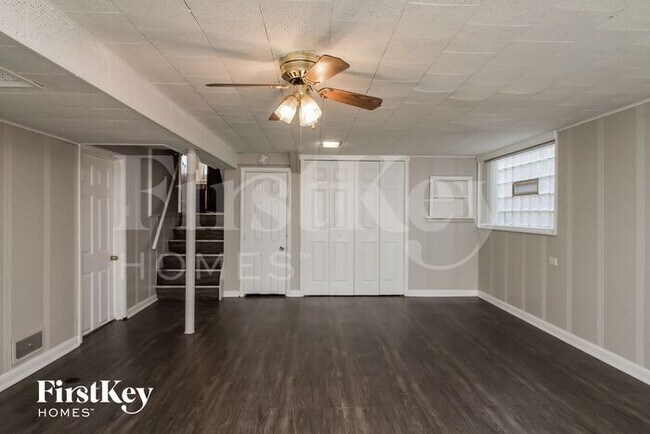 Building Photo - 14621 Dorchester Ave