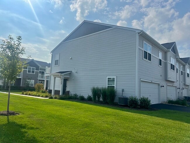 Building Photo - 4209 Chelsea Mnr Cir