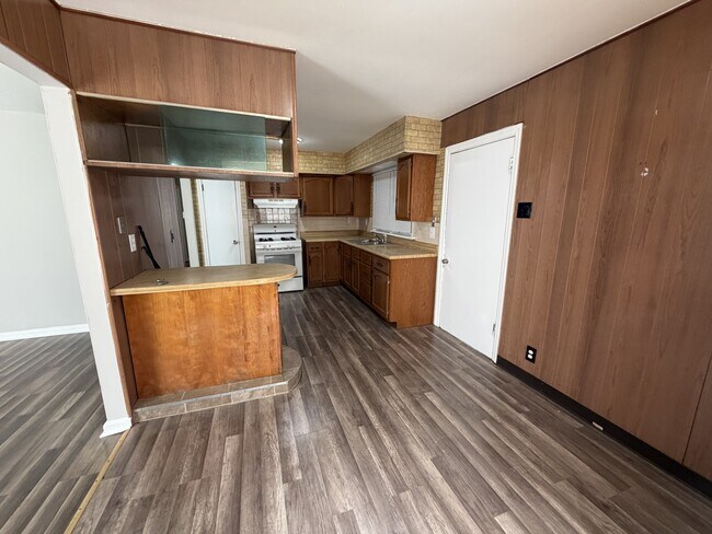 Building Photo - 6150 Dupree Ave