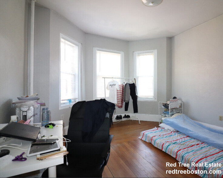 Apt 8 - 468 Park Dr