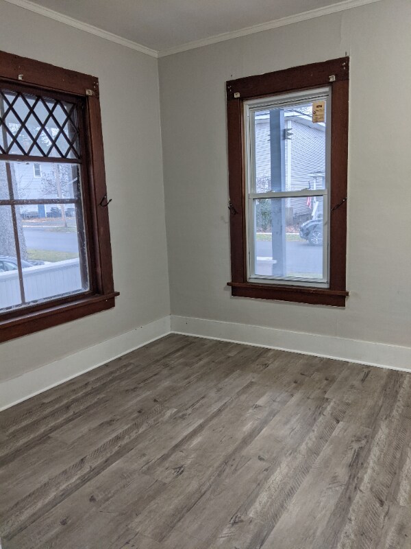 Building Photo - 11 Downer St