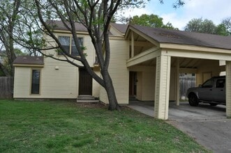 Building Photo - 8106 Hood Cir