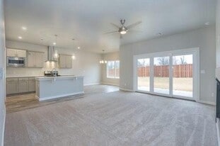 Building Photo - 512 NW 179th Cir