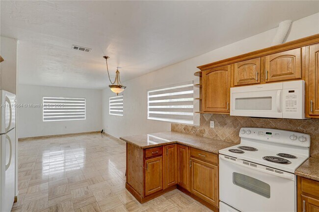 Building Photo - 3635 SW 88th Ct