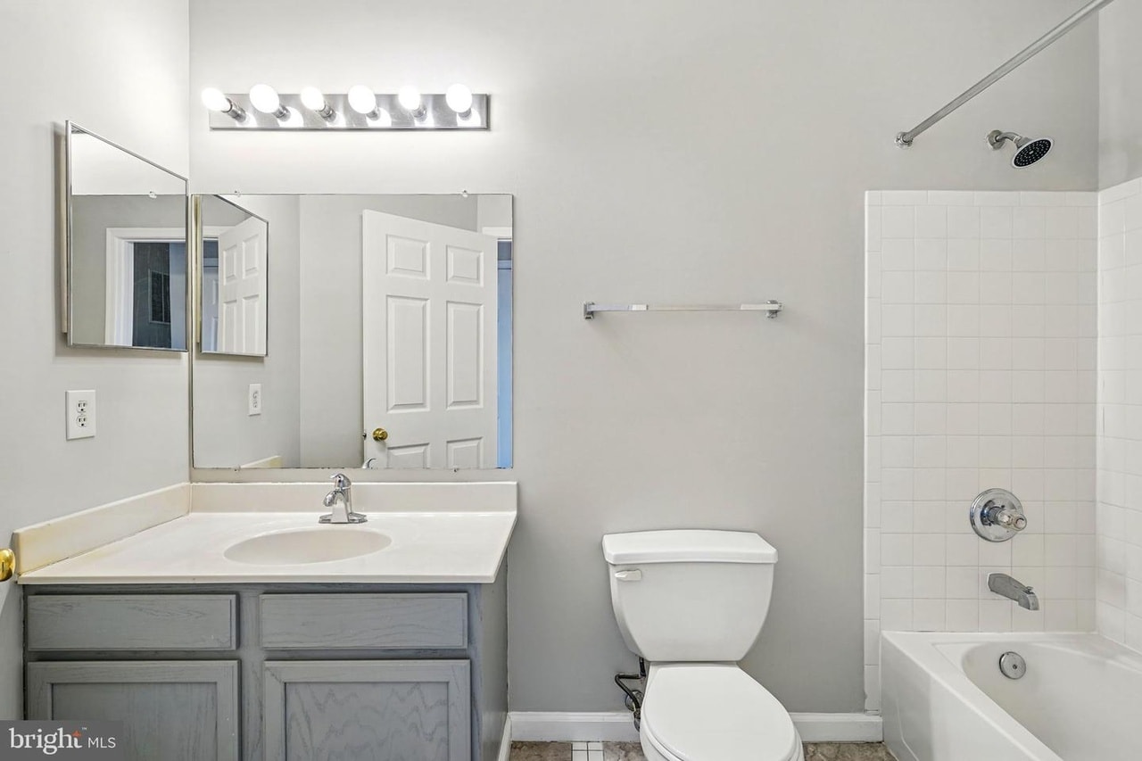 Building Photo - 4106 Lavender Ln