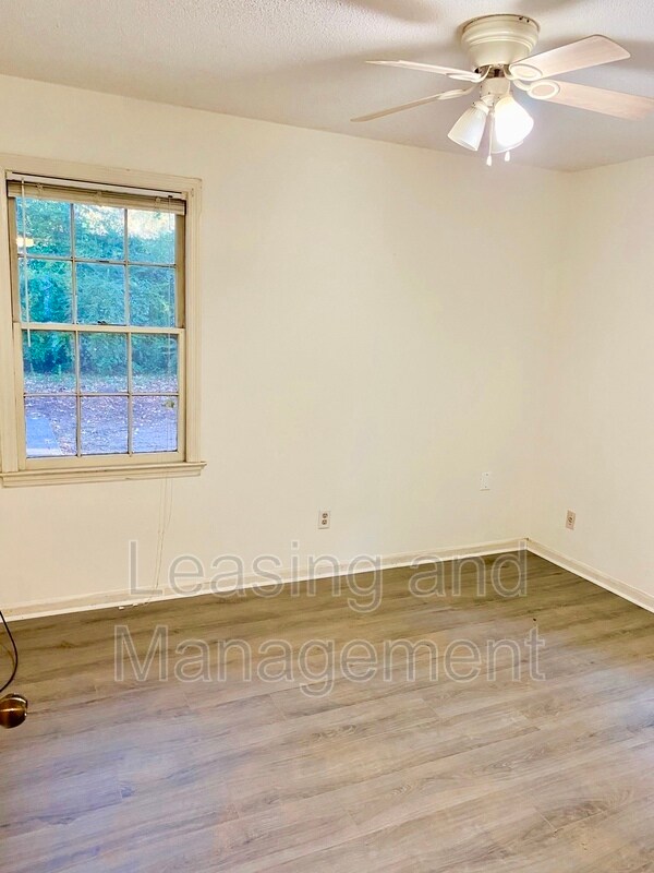 Building Photo - 912 Sea Gull Dr