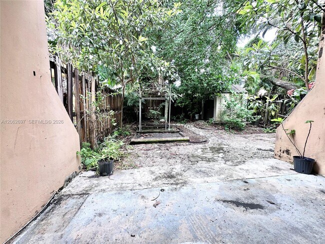 Building Photo - 9974 SW 88th St