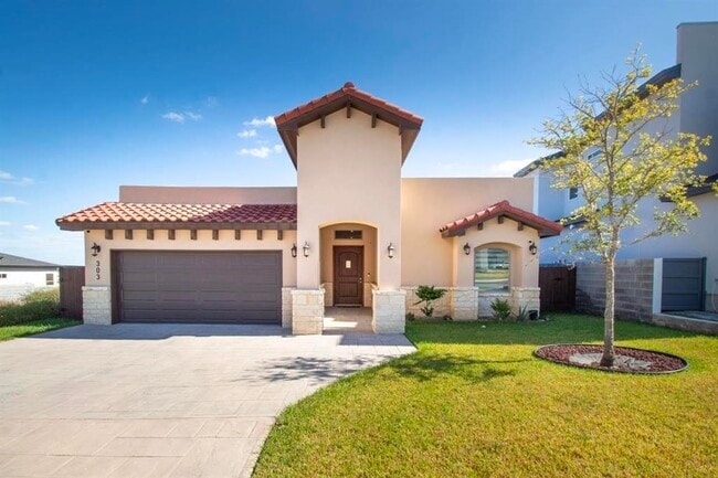 Primary Photo - 303 Placido Dr