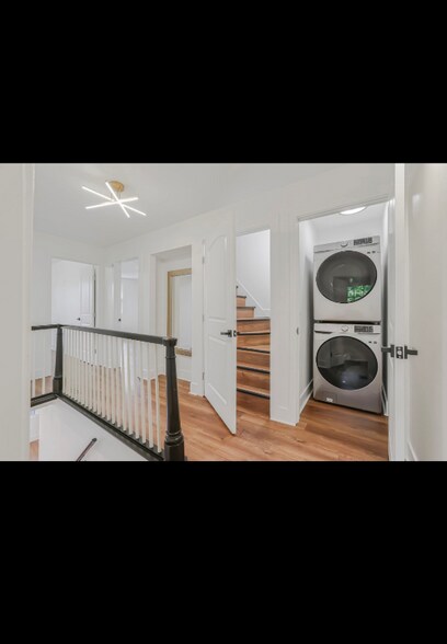 Building Photo - 2421 Airport Dr