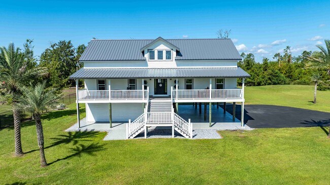 Building Photo - 7211 Bay Crest Rd