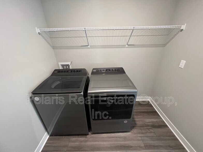 Building Photo - 13831 Boiler Pl
