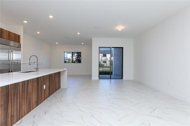 Building Photo - 8321 SW 121st Ter