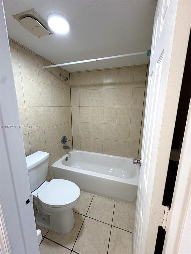 Building Photo - 19805 SW 114th Ave