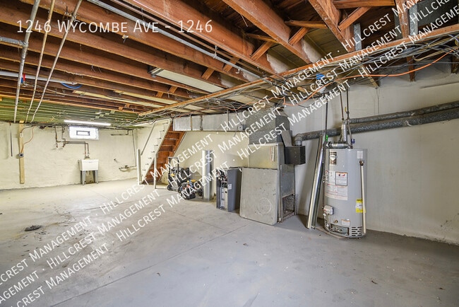 Building Photo - 1246 Wycombe Ave