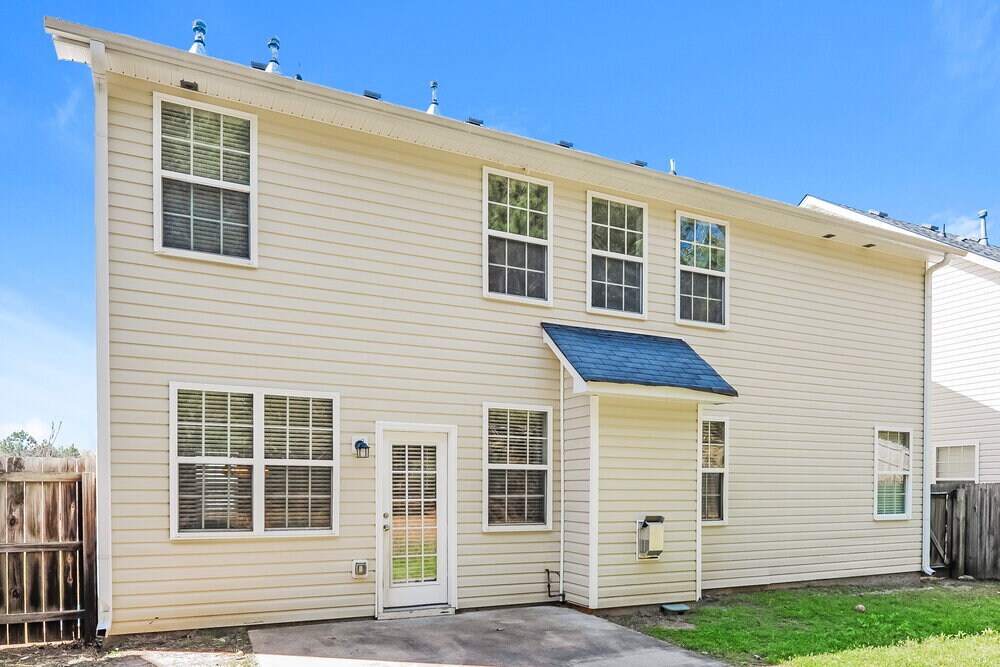 Building Photo - 840 Topaz Valley