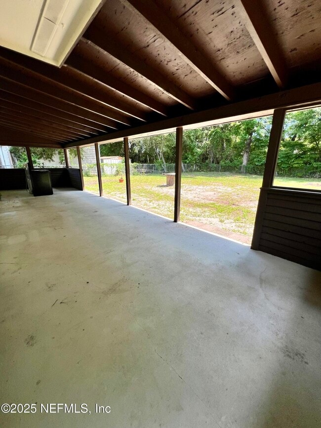 Building Photo - 8105 Santillo Dr
