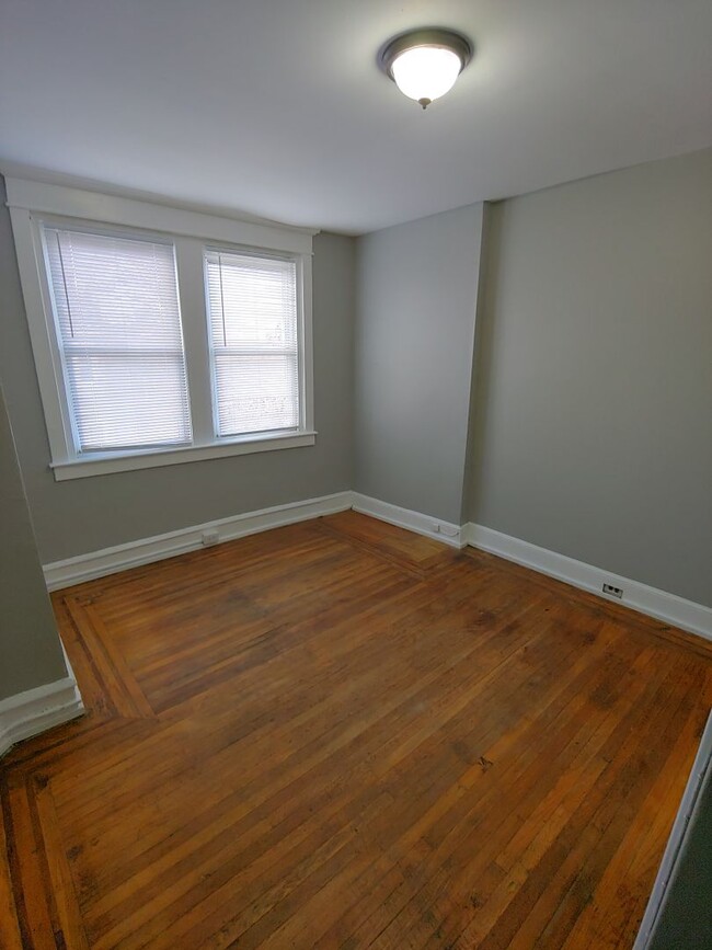 Building Photo - Prime West Philadelphia Home- Big & Ready ...