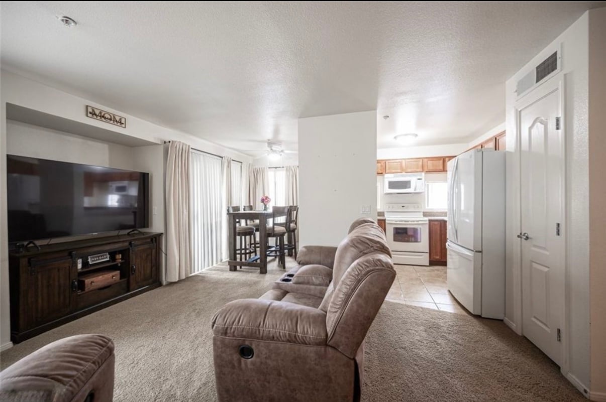 Building Photo - 2110 Sealion Dr