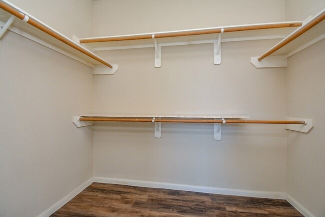 Building Photo - 4310 S Vineyard Mdw Ln