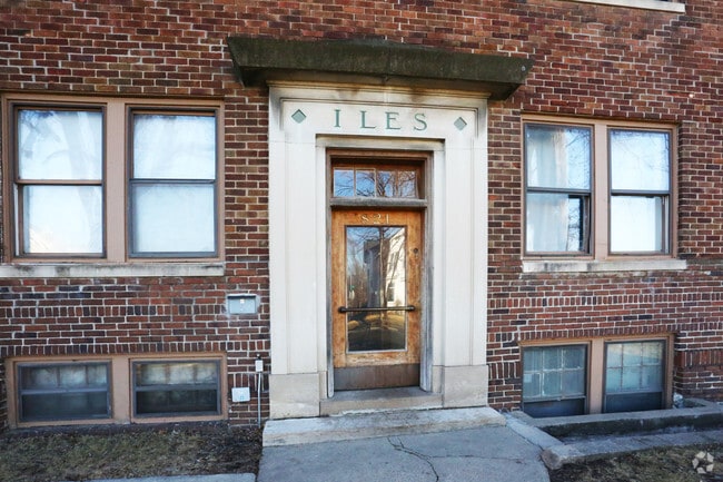Building Photo - 821 19th St