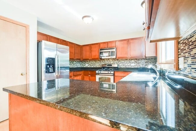 Building Photo - 780 Orchid Ln