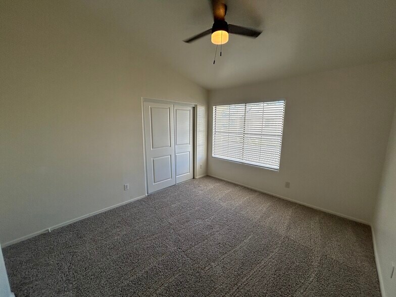 Building Photo - 7801 N 44th Dr