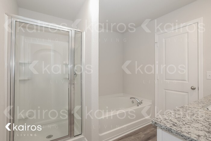 Building Photo - 3529 Bridgewood Dr