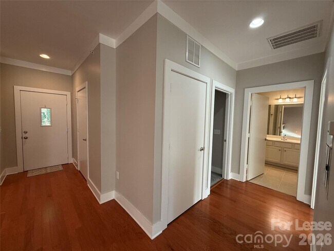 Building Photo - 714 Cotton Gin Alley