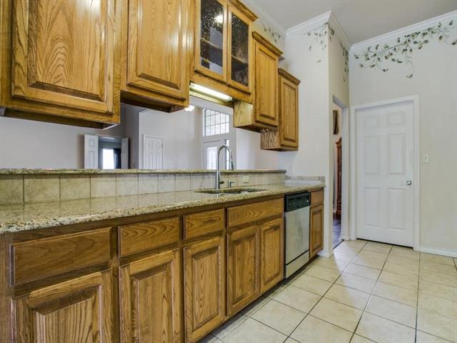 Building Photo - 1708 Rockview Dr