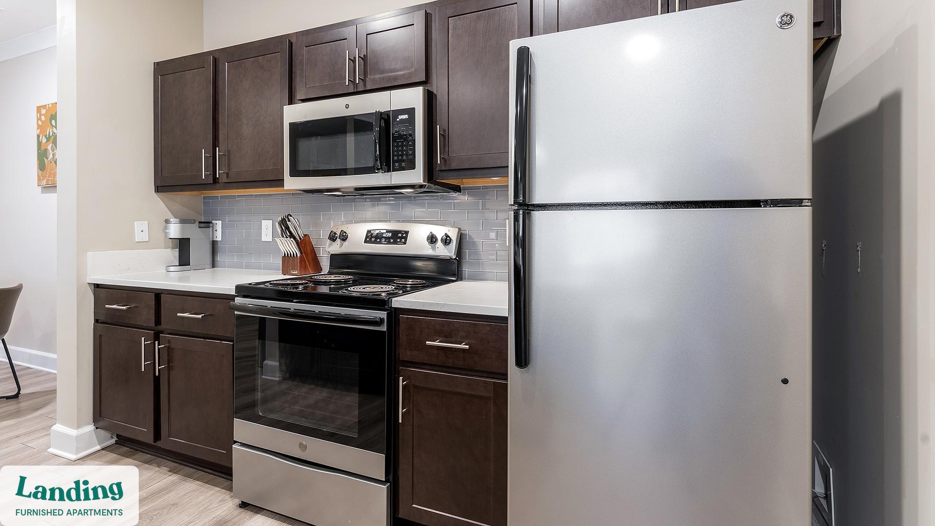 Building Photo - 195 N Creek Dr