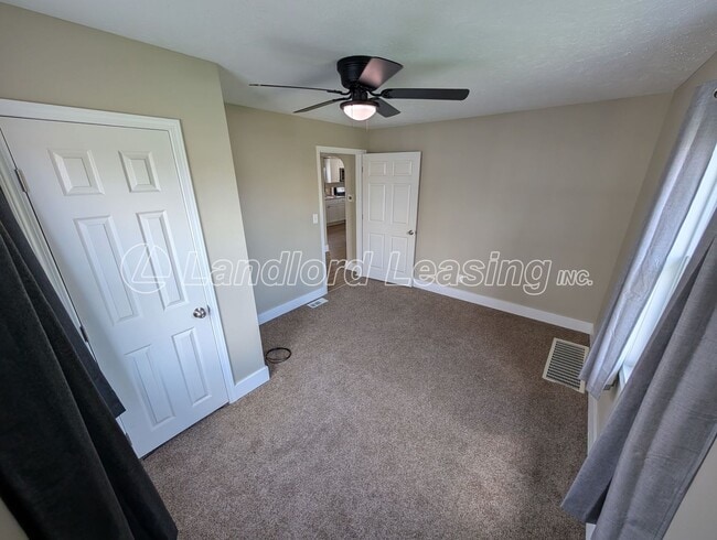 Building Photo - Updated 3-Bedroom Home with Private Upper Suite & Detached Garage