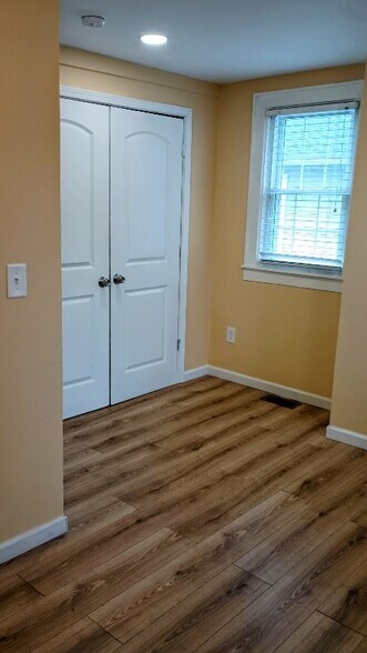 Building Photo - 1500 Lamont St