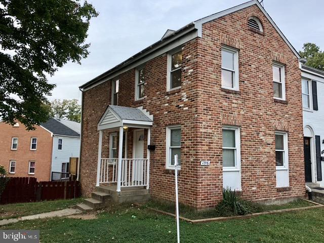 Primary Photo - 2916 Wren Ct