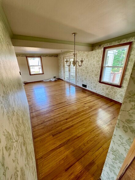 Building Photo - 229 Osceola Dr