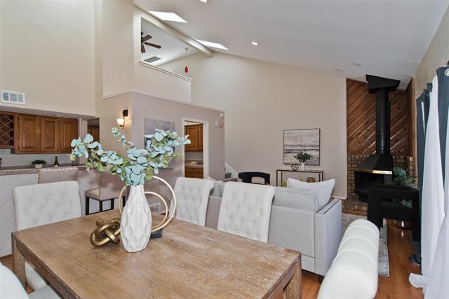 Building Photo - 7450 Holly Hill Dr