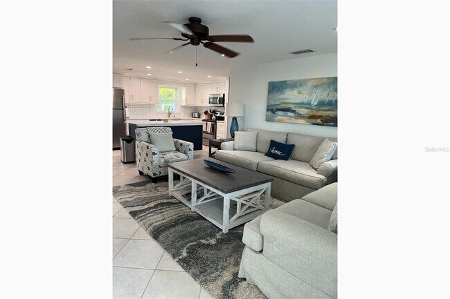 Building Photo - 345 Avenida Leona