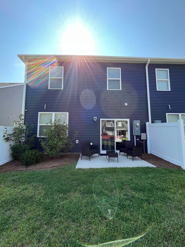 Building Photo - 1643 KIlldeer Ln