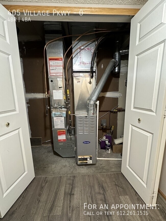 Building Photo - 405 Village Pkwy