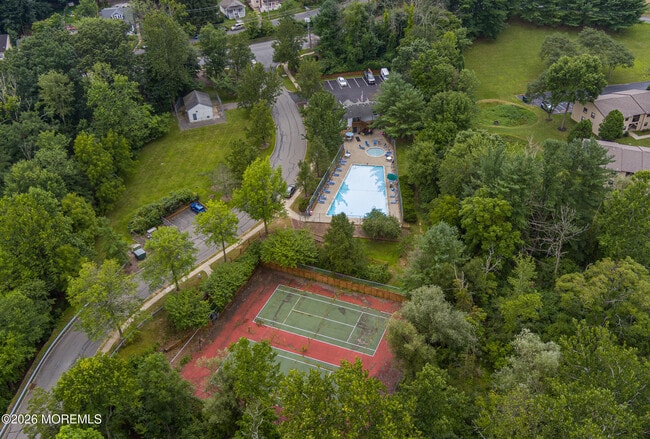 Building Photo - 70 Overlook Dr